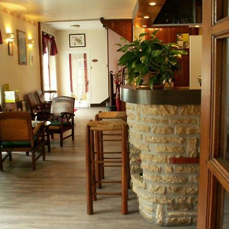 Le Relais Du Pont De Rhodes Hotell Frayssinet Exteriör bild